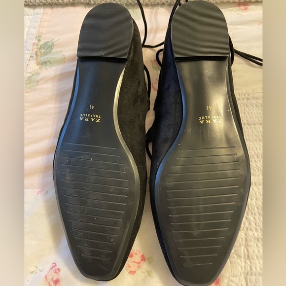 ZARA Trafaluc black faux suede  lace up ballet slipper flats Sz 41 - Picture 4 of 5